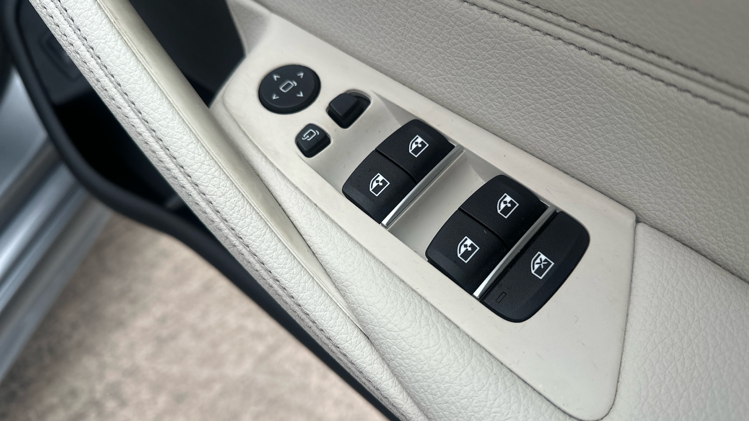 Used BMW 5 Series 2023 for sale - 78010940: Photo 37