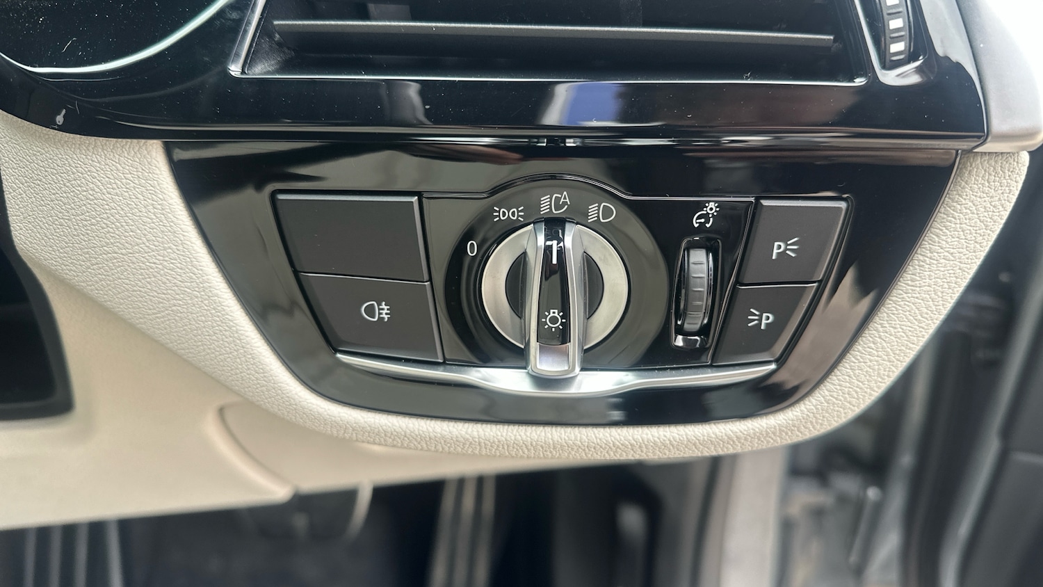 Used BMW 5 Series 2023 for sale - 78010940: Photo 38