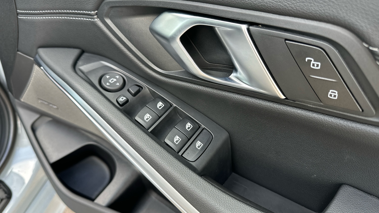 Used BMW 3 Series 2024 for sale - 77728944: Photo 29