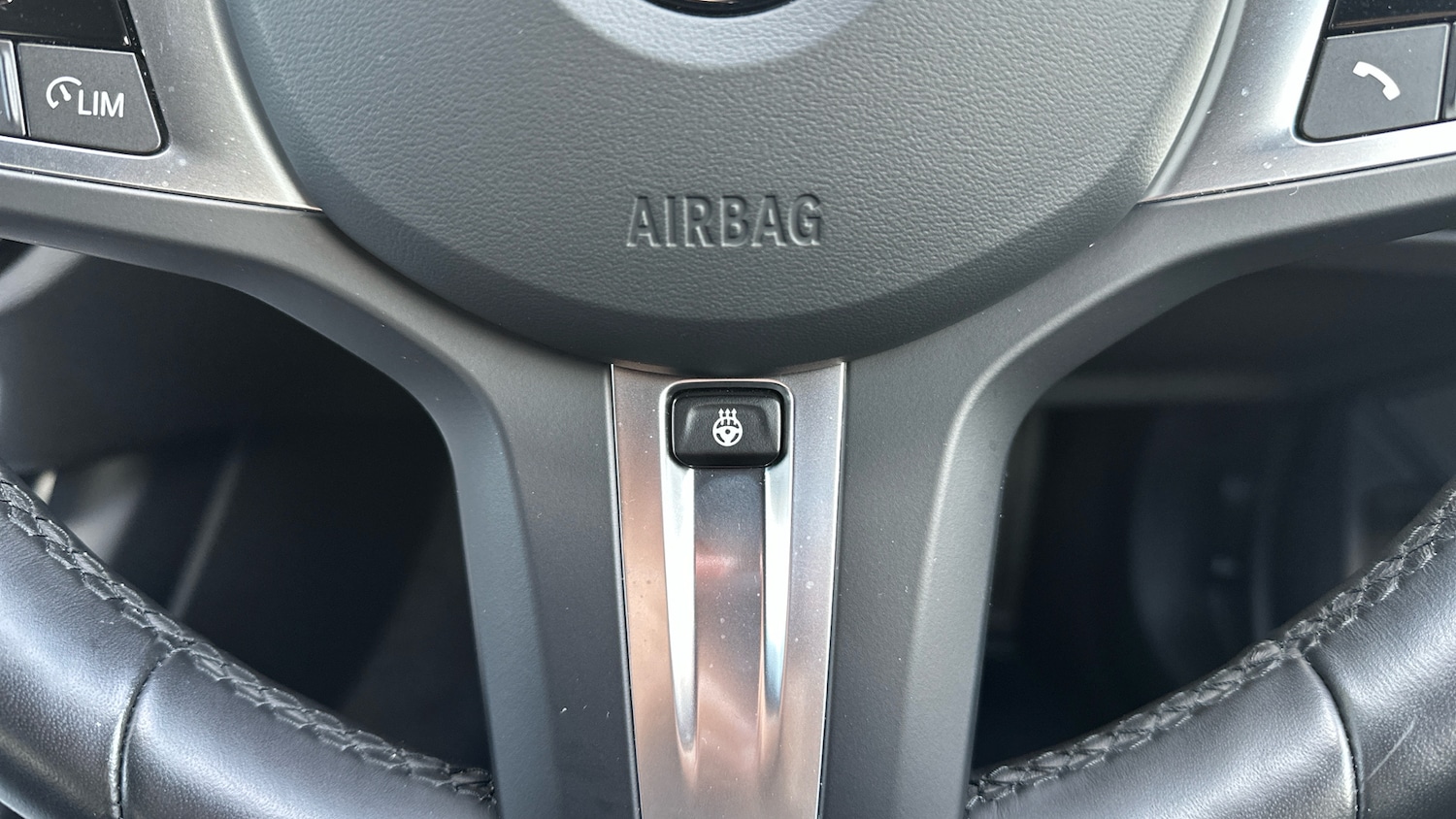 Used BMW 3 Series 2024 for sale - 77728944: Photo 32