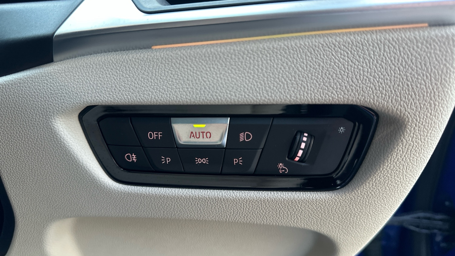 Used BMW 3 Series 2023 for sale - 77128056: Photo 31