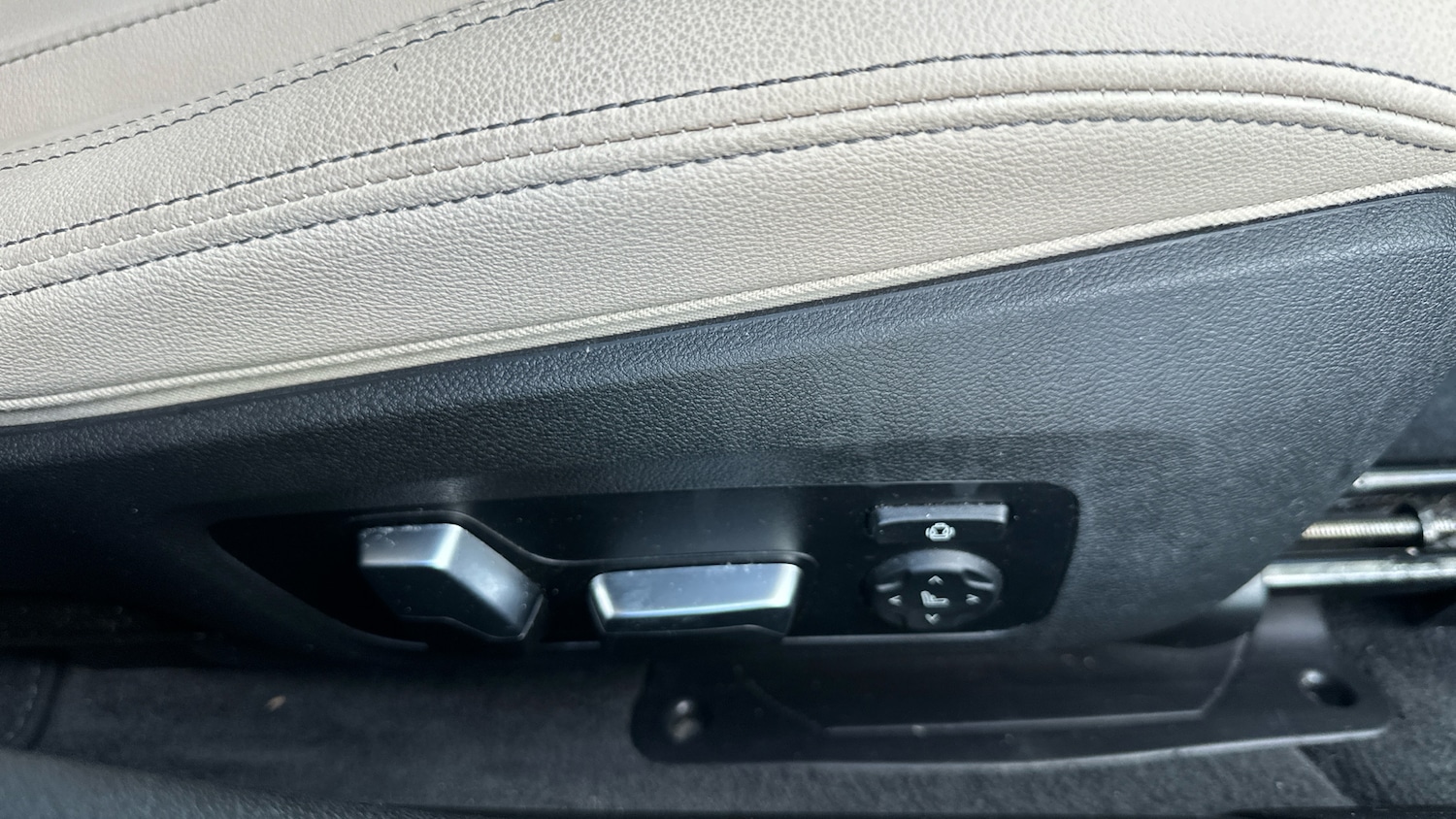 Used BMW 3 Series 2023 for sale - 77128056: Photo 33