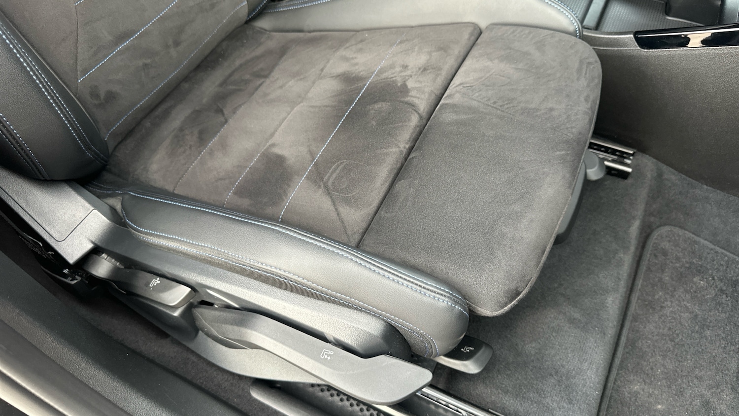 Used BMW 2 Series 2025 for sale - 77474604: Photo 31