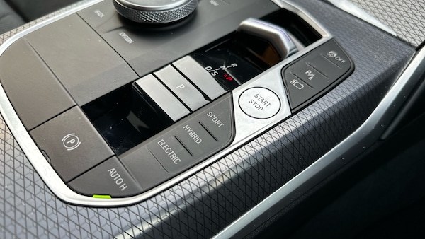 Used BMW 3 Series 2025 for sale - 76114184: Photo 19