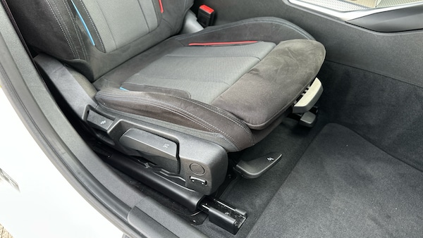 Used BMW 3 Series 2025 for sale - 76114184: Photo 34