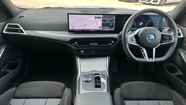 Used BMW 3 Series 2025 for sale - 76114184: Photo 4