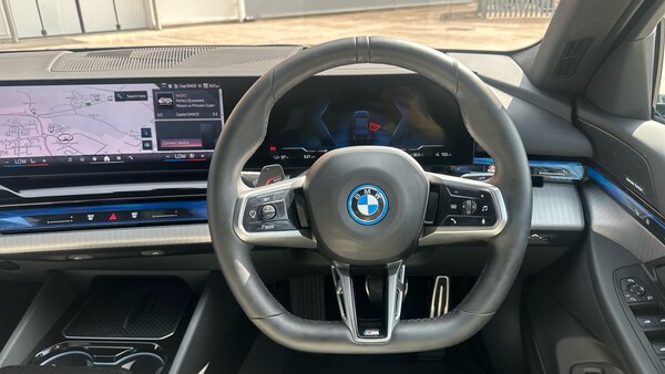 Used BMW i5 2025 for sale - 75957401: Photo 5