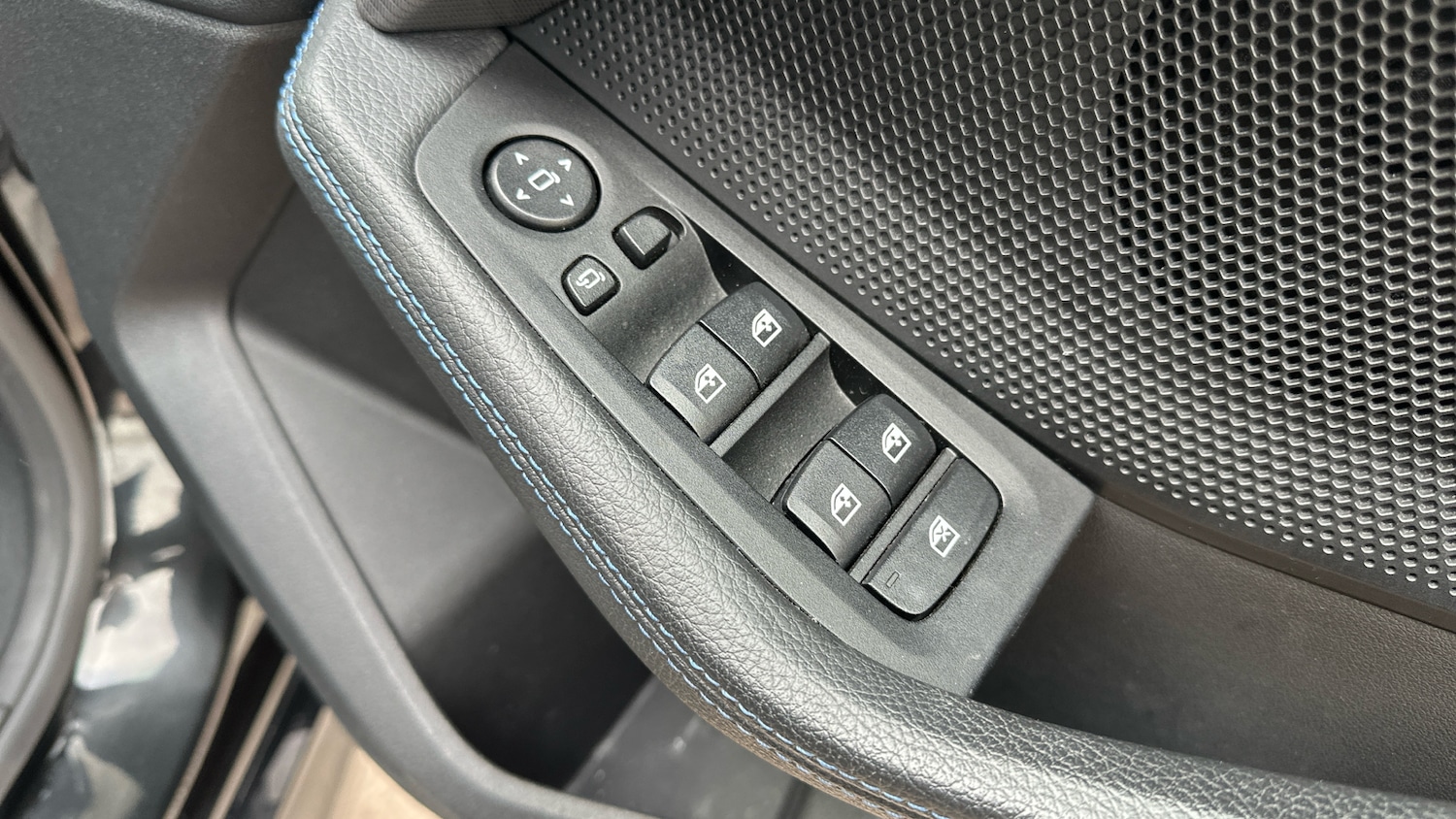 Used BMW 2 Series 2023 for sale - 77675328: Photo 30