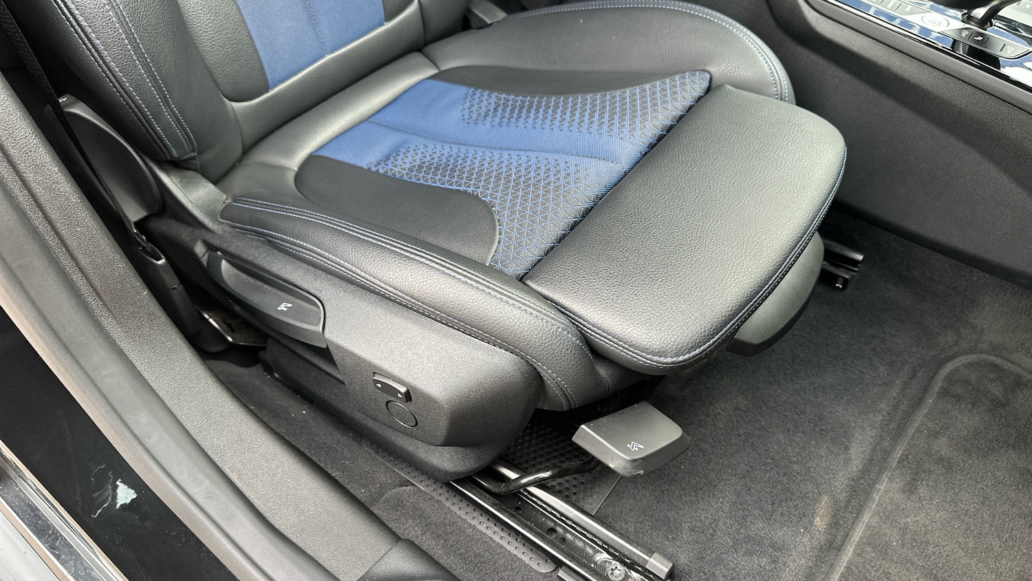 Used BMW 2 Series 2023 for sale - 77675328: Photo 32