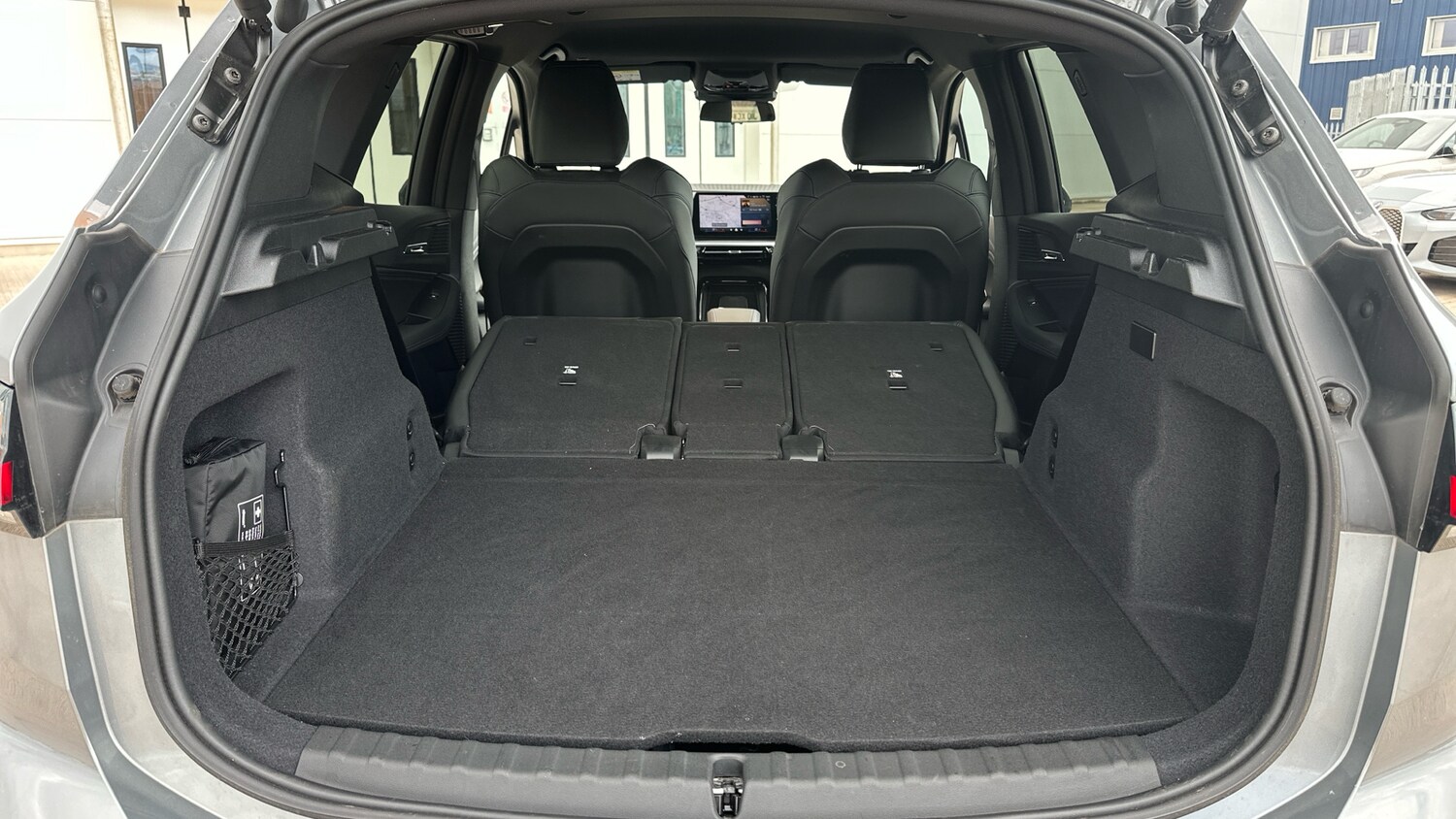 Vehicle 28
