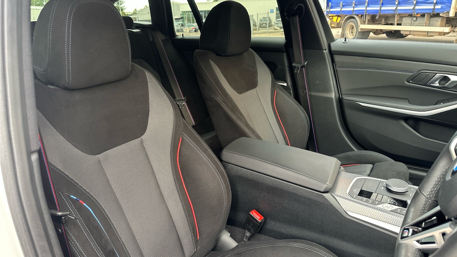 Used BMW 3 Series 2024 for sale - 76232271: Photo 11