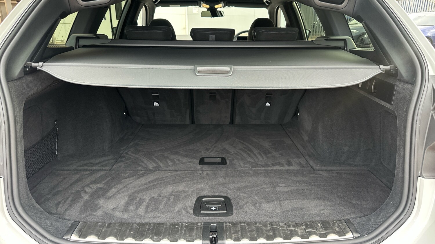 Used BMW 3 Series 2024 for sale - 76232271: Photo 13