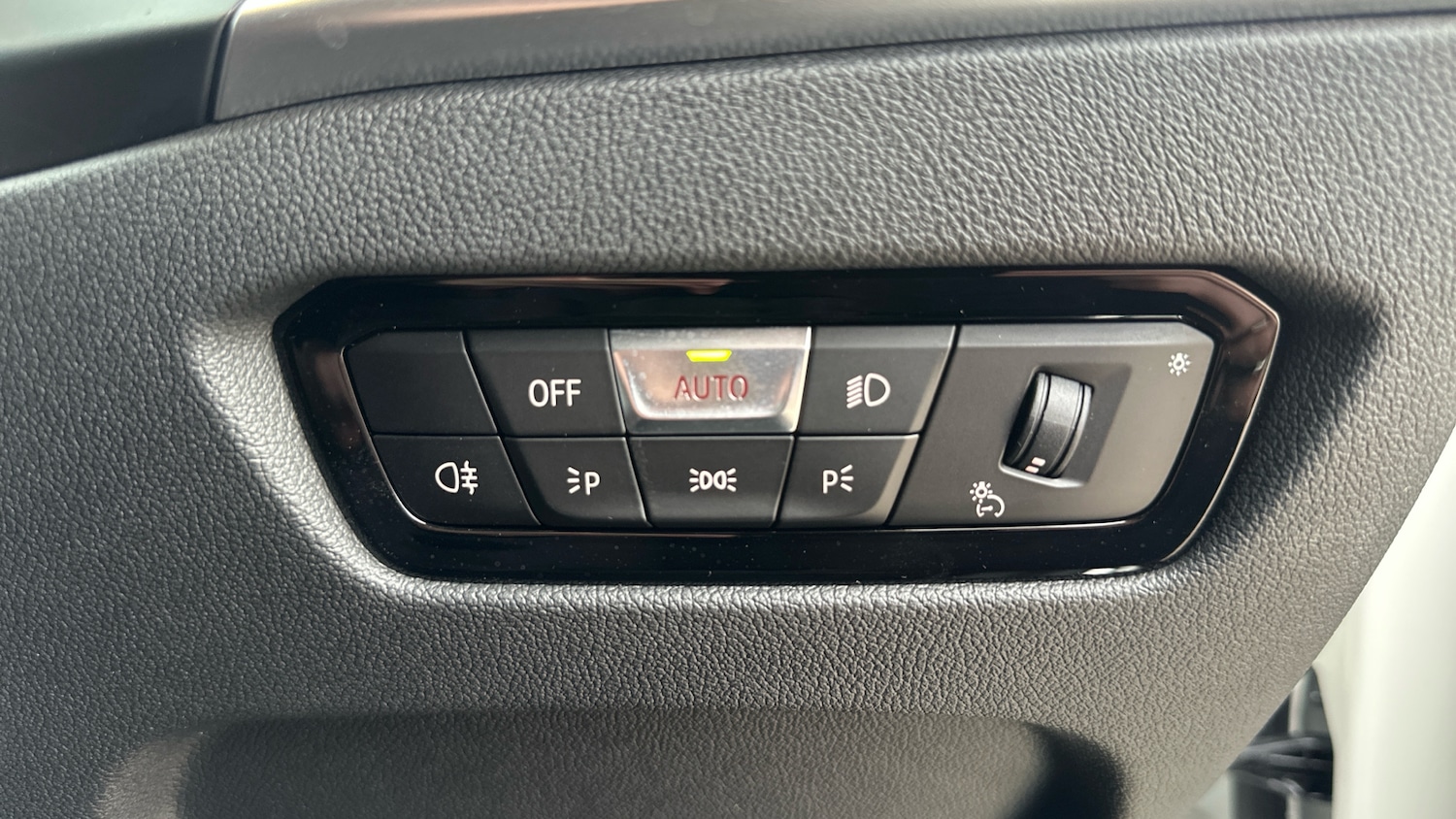 Used BMW 3 Series 2024 for sale - 76232271: Photo 20