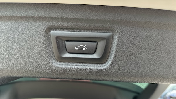 Used BMW 3 Series 2024 for sale - 76232271: Photo 27