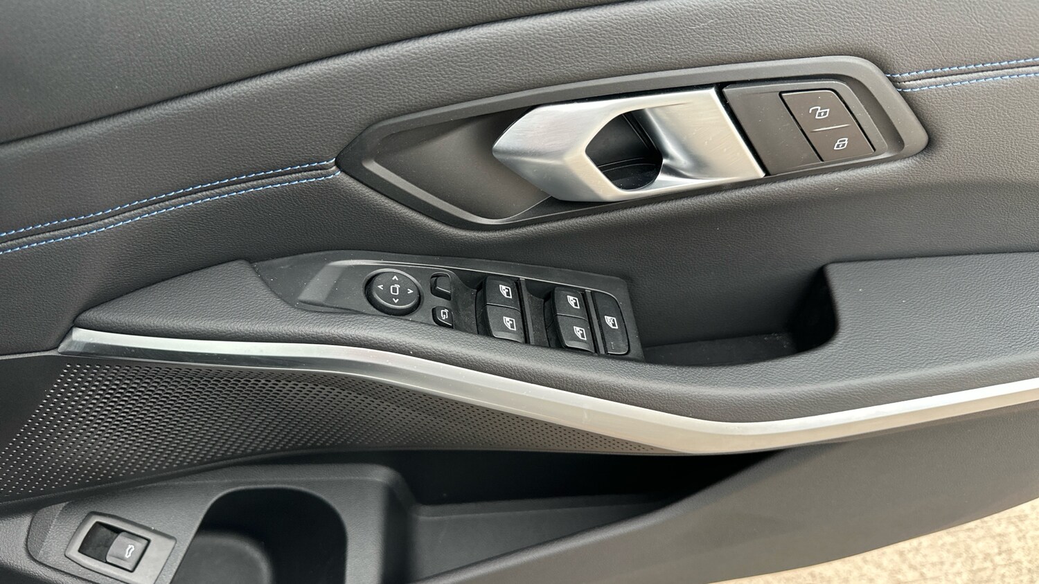 Used BMW 3 Series 2024 for sale - 76232271: Photo 31