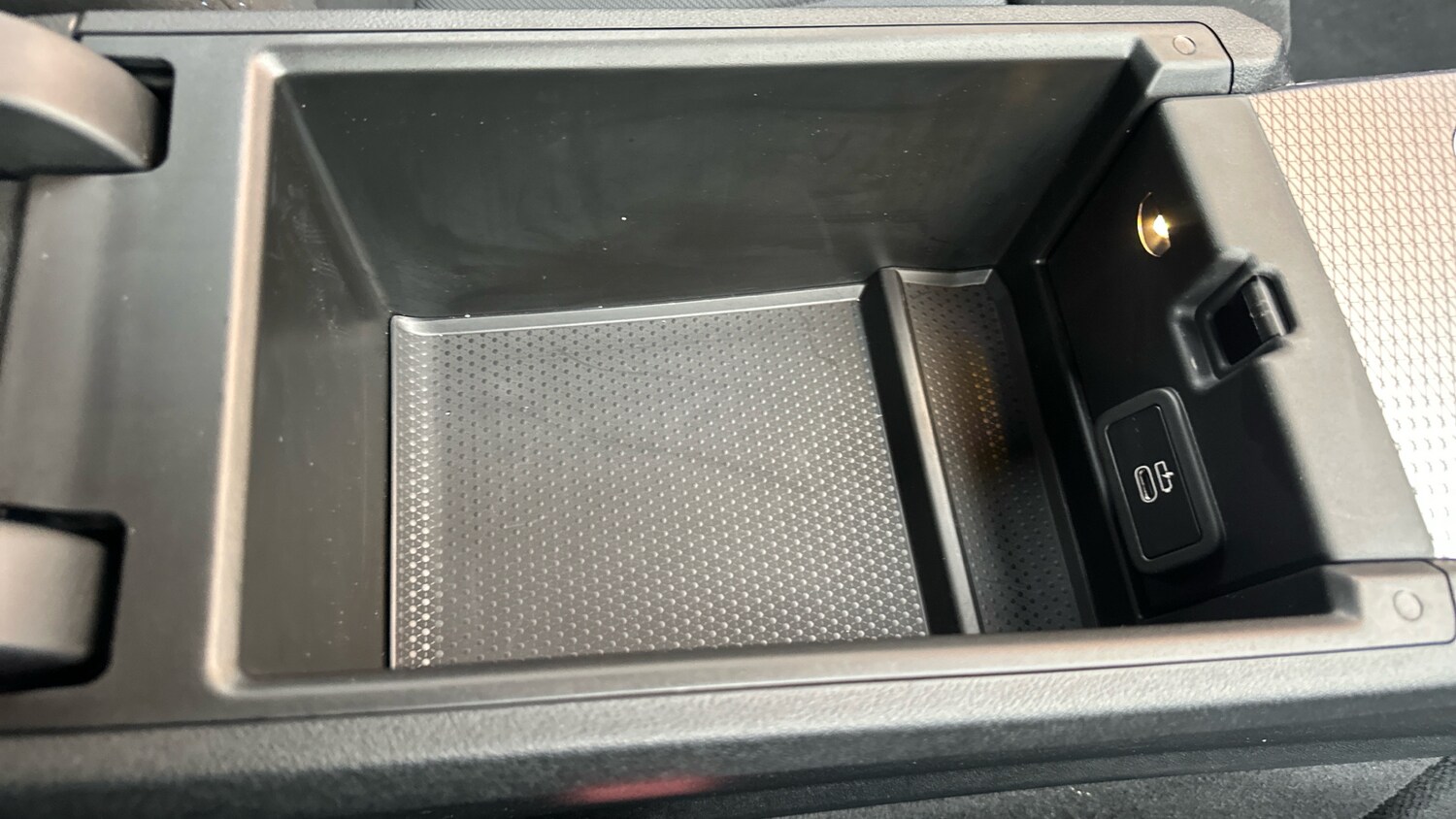 Used BMW 3 Series 2024 for sale - 76232271: Photo 35