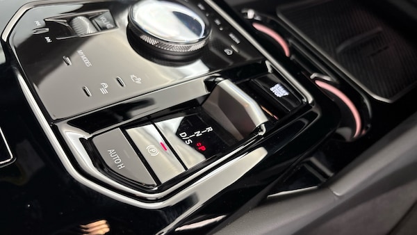 Used BMW 5 Series 2025 for sale - 75420733: Photo 19