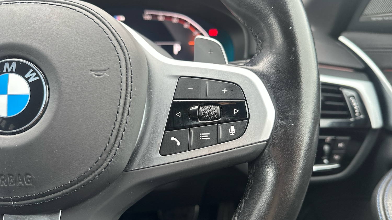 Used BMW 5 Series 2023 for sale - 76720426: Photo 18