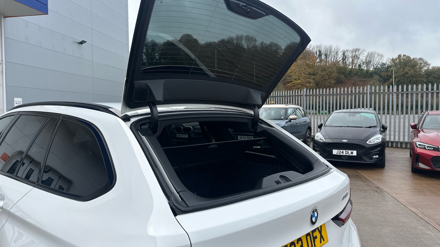 Used BMW 5 Series 2023 for sale - 76720426: Photo 27