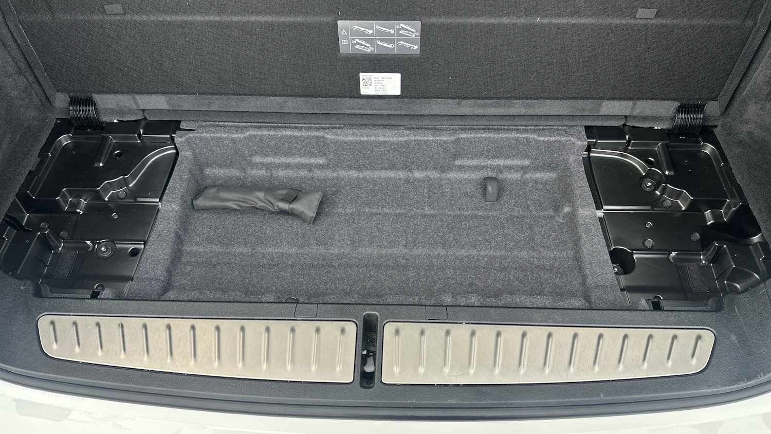 Used BMW 5 Series 2023 for sale - 76720426: Photo 32