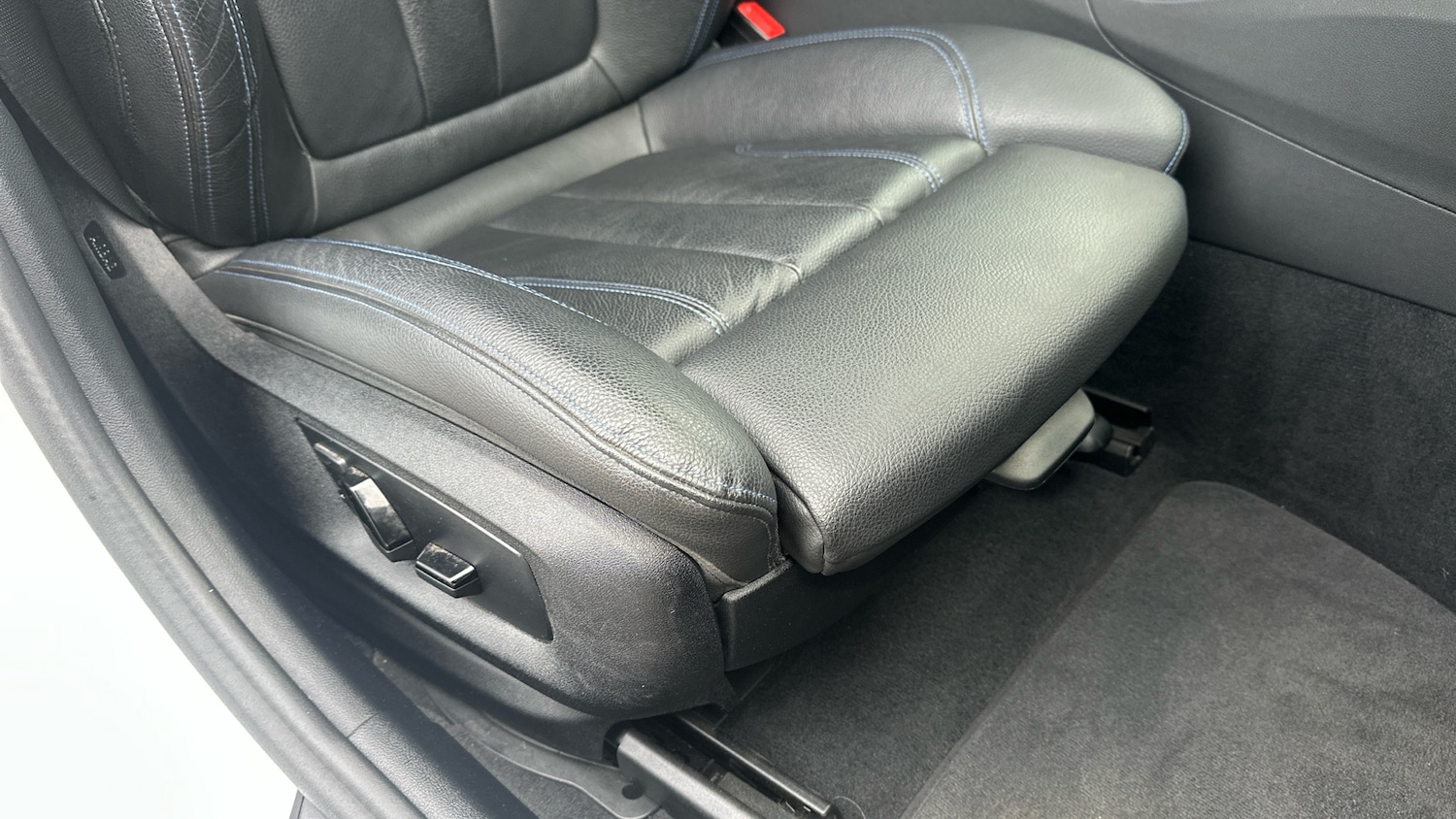 Used BMW 5 Series 2023 for sale - 76720426: Photo 39