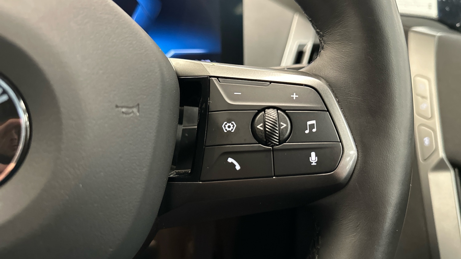 Used BMW iX 2025 for sale - 77377921: Photo 18