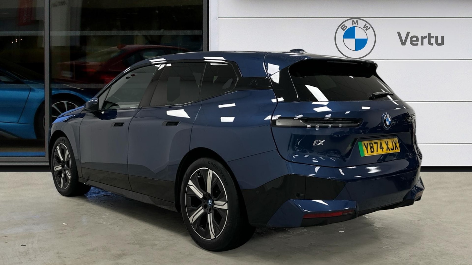 Used BMW iX 2025 for sale - 77377921: Photo 2