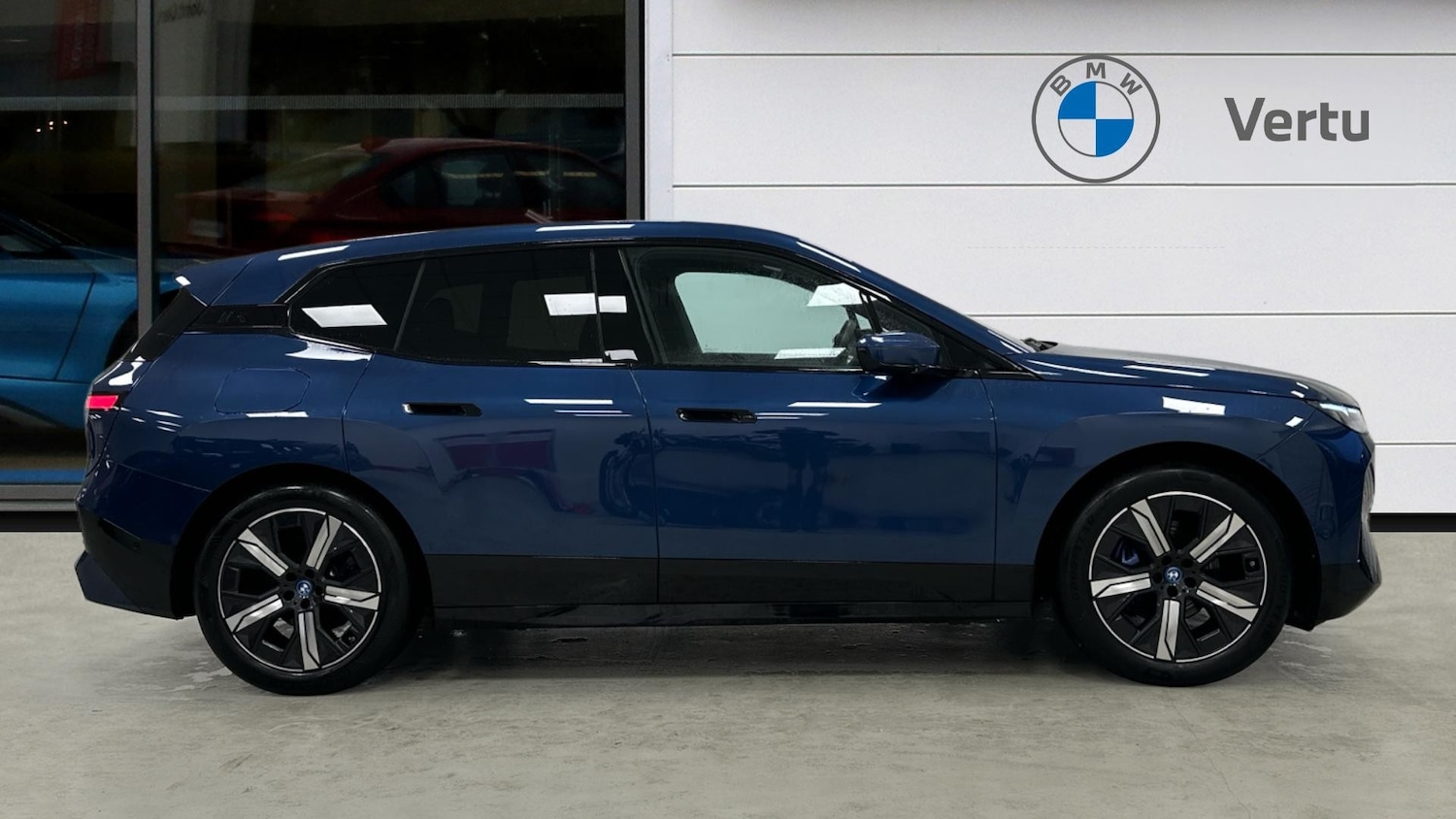 Used BMW iX 2025 for sale - 77377921: Photo 3