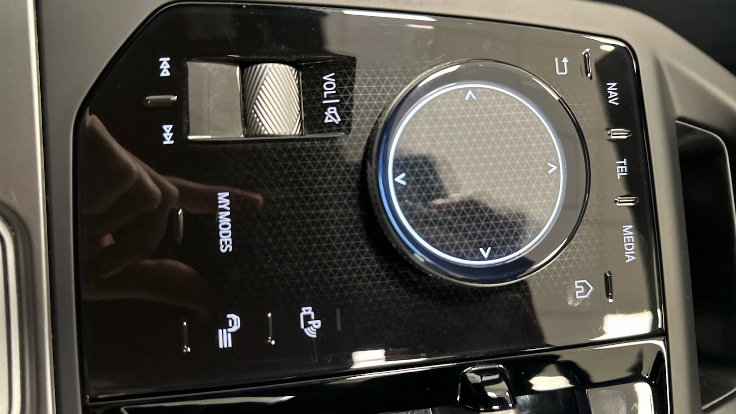 Used BMW iX 2025 for sale - 77377921: Photo 37