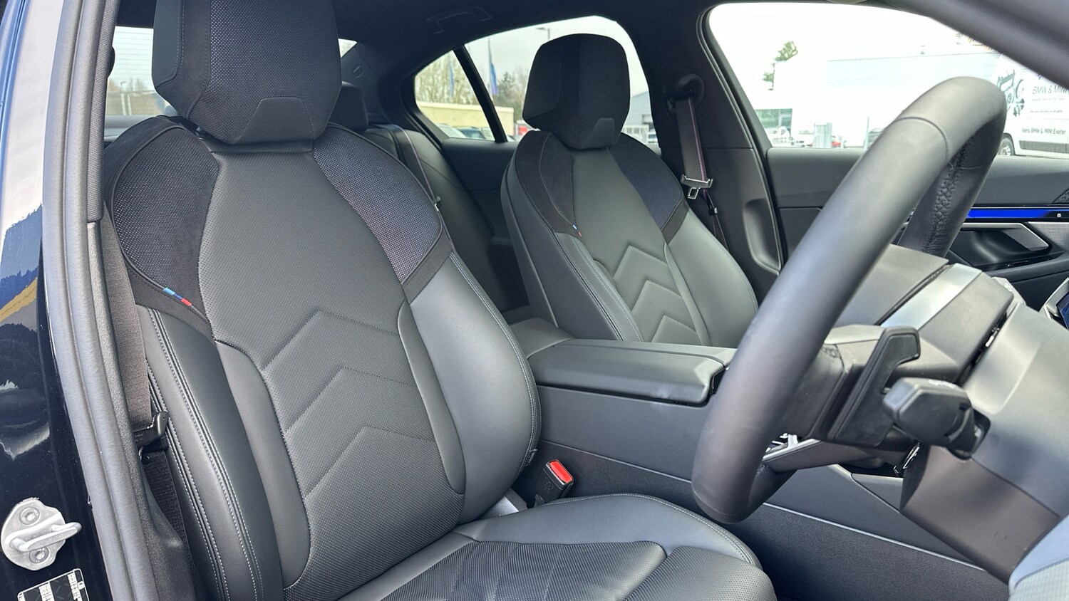 Used BMW 5 Series 2025 for sale - 77742495: Photo 11