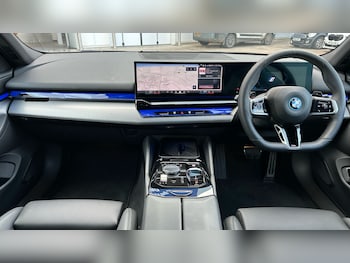 Used BMW 5 Series 2025 for sale - 77742495: Photo