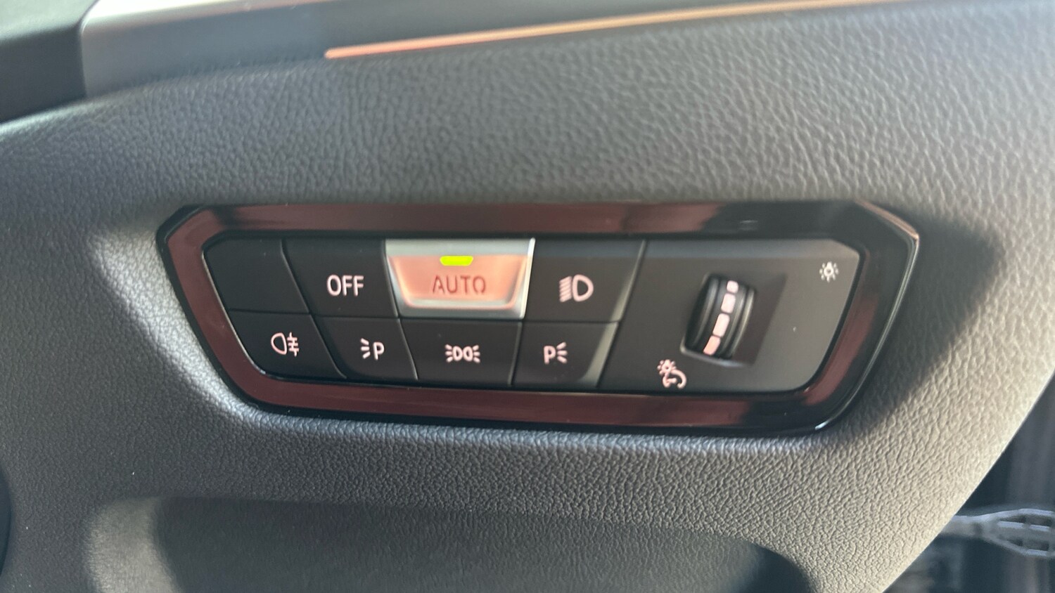 Used BMW 3 Series 2022 for sale - 76576518: Photo 20