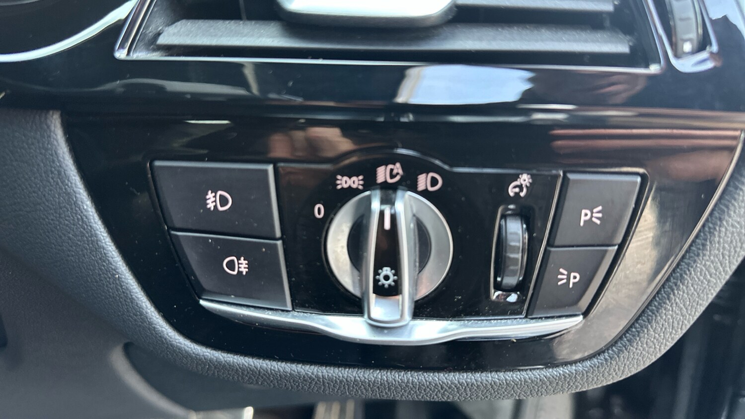 Used BMW 5 Series 2017 for sale - 77650168: Photo 29