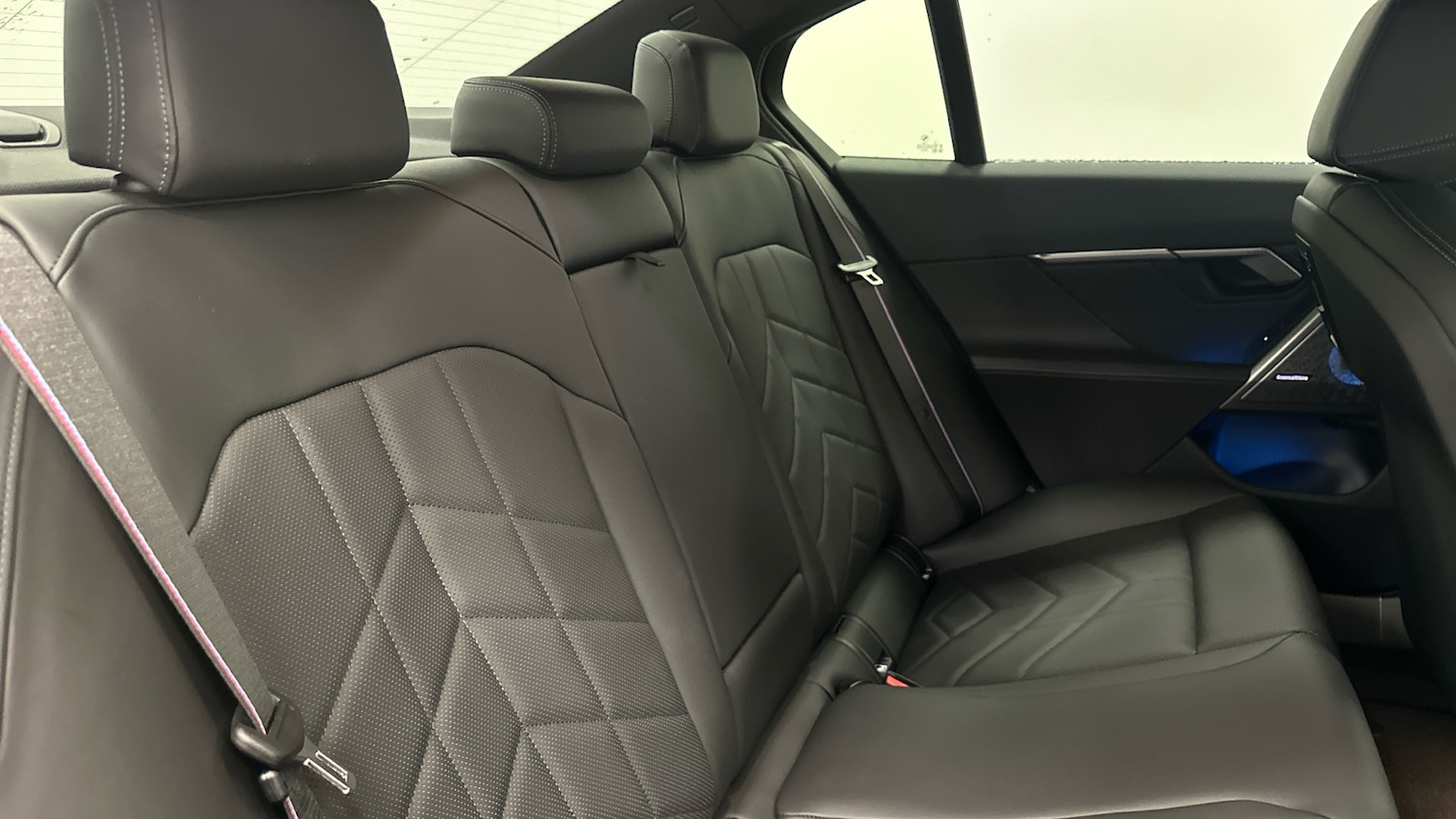 Used BMW i5 2025 for sale - 77335757: Photo 12