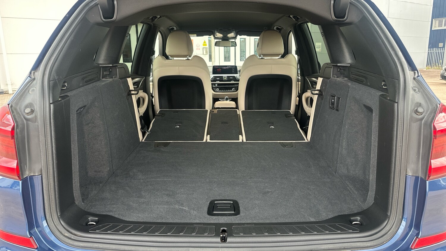 Vehicle 28