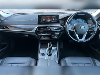 Used BMW 5 Series 2017 for sale - 76507300: Photo