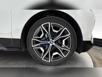 Used BMW iX 2022 for sale - 75304352: Photo
