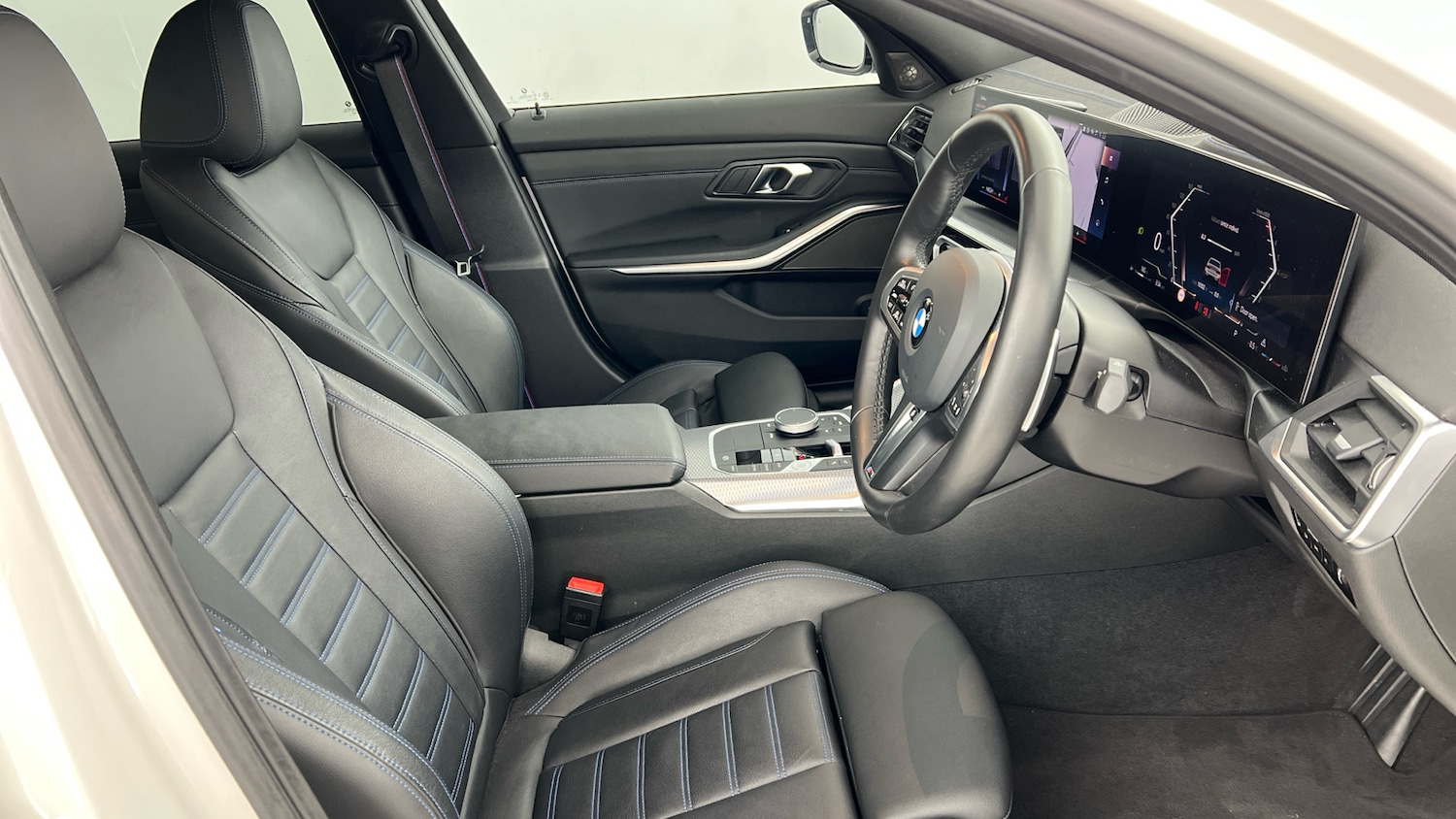 Used BMW 3 Series 2024 for sale - 77274760: Photo 11