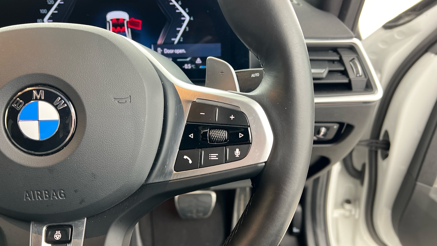 Used BMW 3 Series 2024 for sale - 77274760: Photo 18