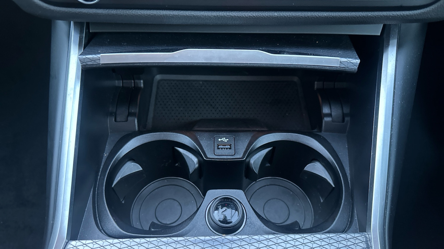 Used BMW 3 Series 2024 for sale - 76799063: Photo 32