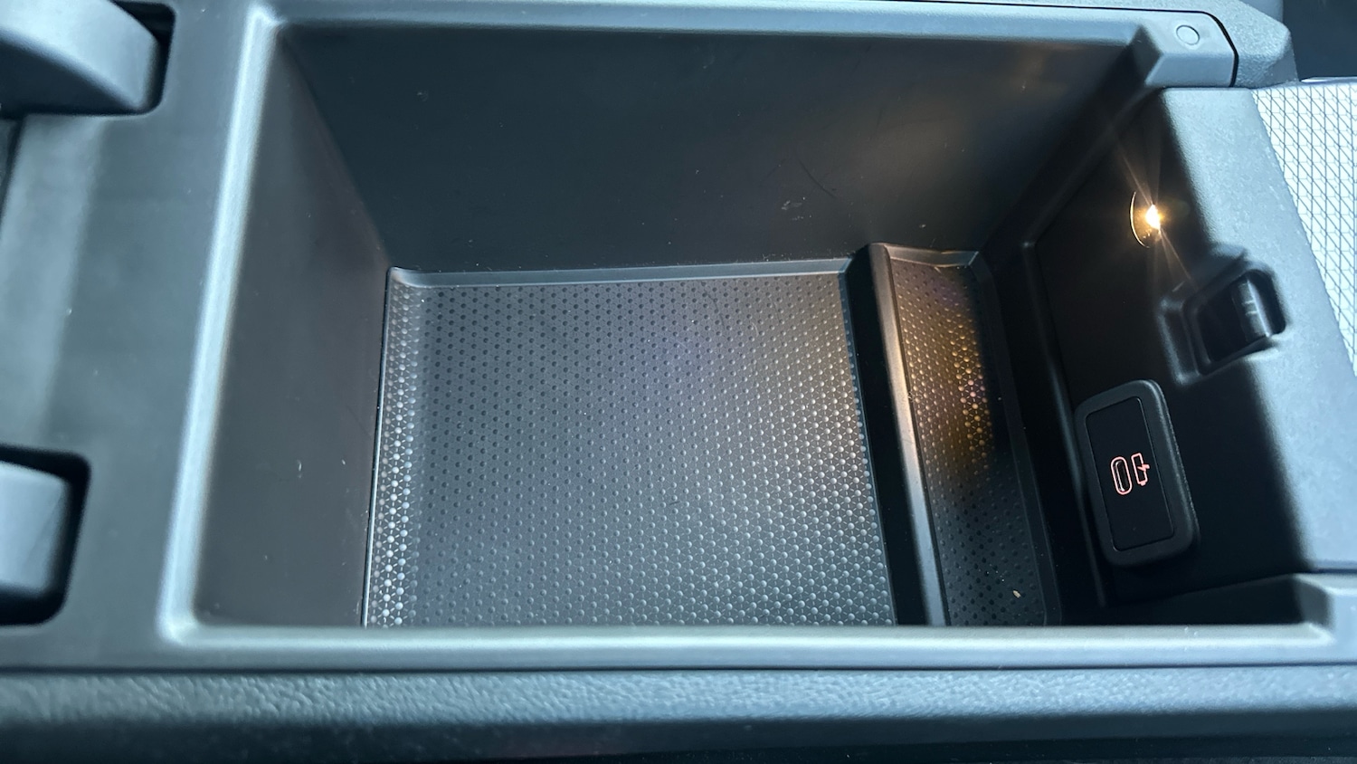 Used BMW 3 Series 2024 for sale - 76799063: Photo 34