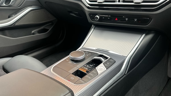 Used BMW 3 Series 2024 for sale - 76298902: Photo 10