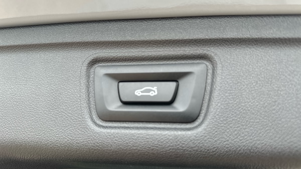 Used BMW 3 Series 2024 for sale - 76298902: Photo 28
