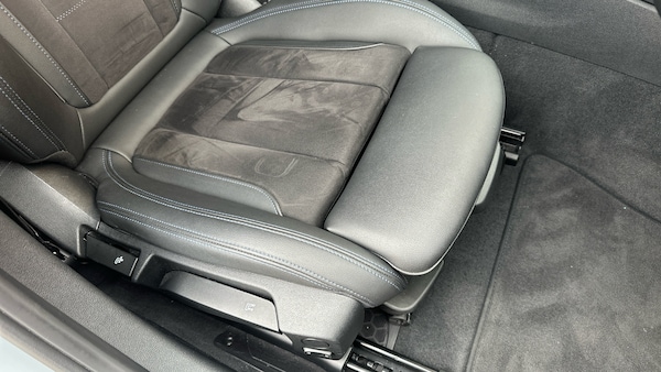 Used BMW 3 Series 2024 for sale - 76298902: Photo 34