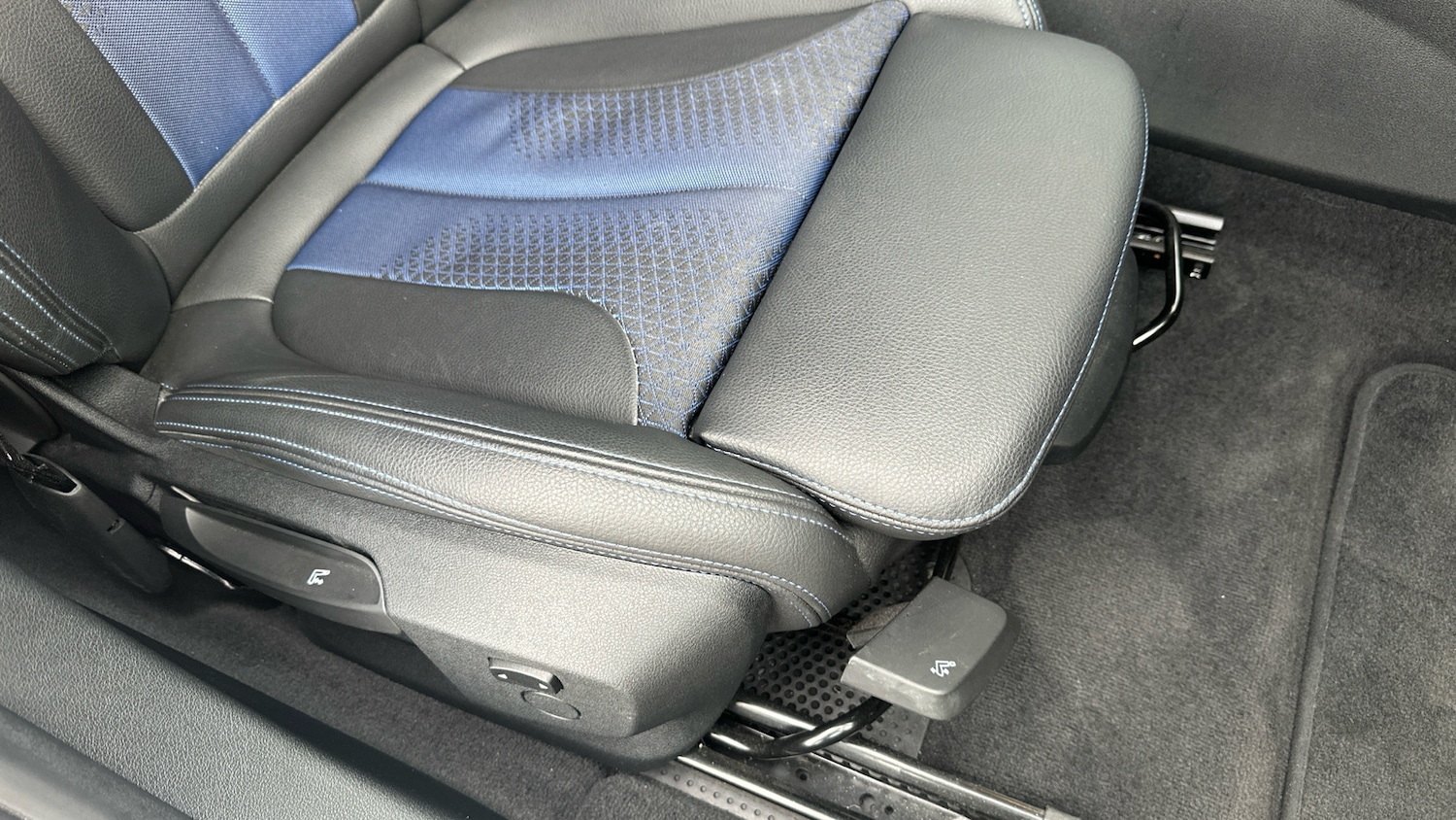 Used BMW 1 Series 2024 for sale - 77830444: Photo 29