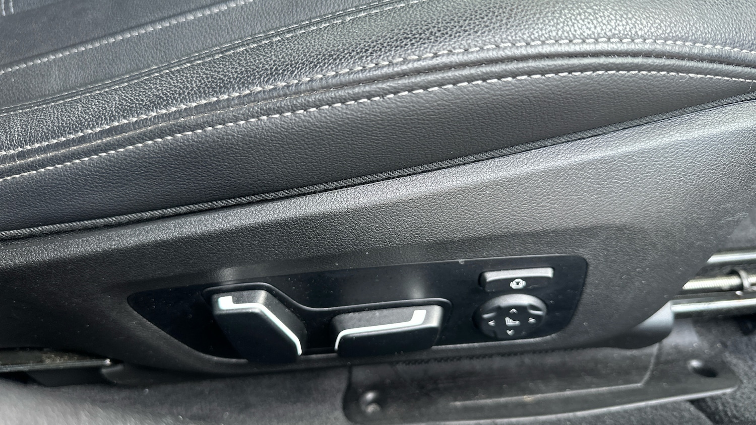 Used BMW 3 Series 2024 for sale - 77151867: Photo 31