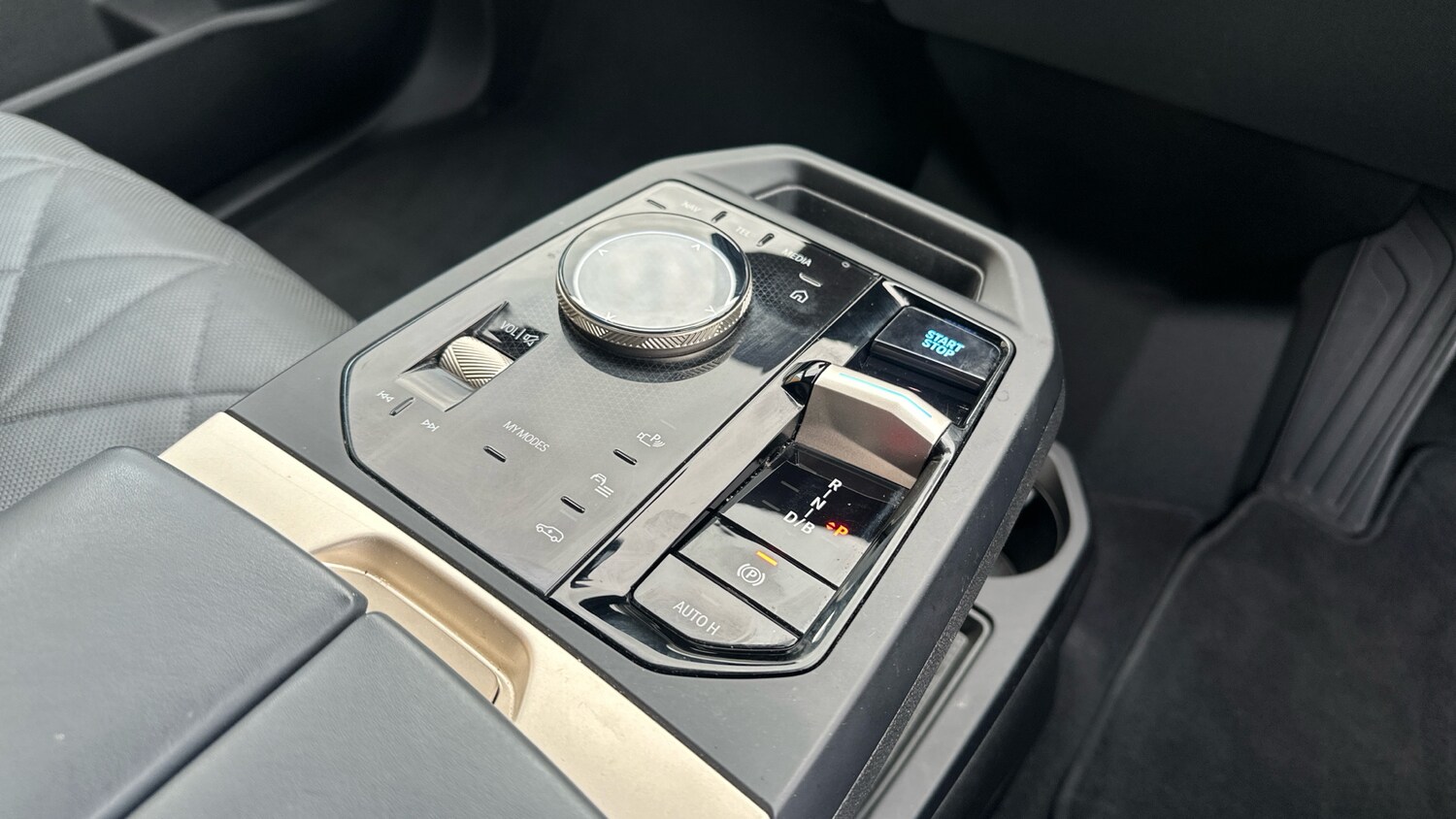 Used BMW iX 2022 for sale - 76157032: Photo 10