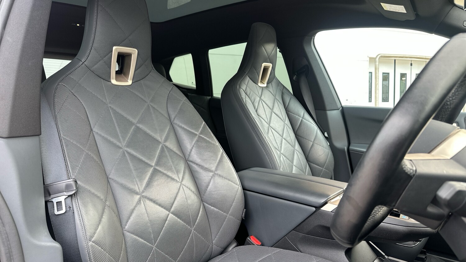 Used BMW iX 2022 for sale - 76157032: Photo 11