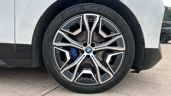 Used BMW iX 2022 for sale - 76157032: Photo 14