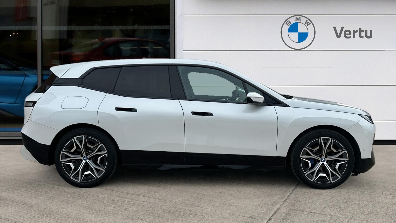 Used BMW iX 2022 for sale - 76157032: Photo 3